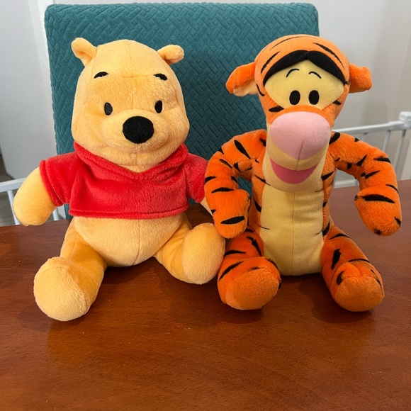 Vintage Tigger plush from Winnie the Pooh - Picture 7 of 7